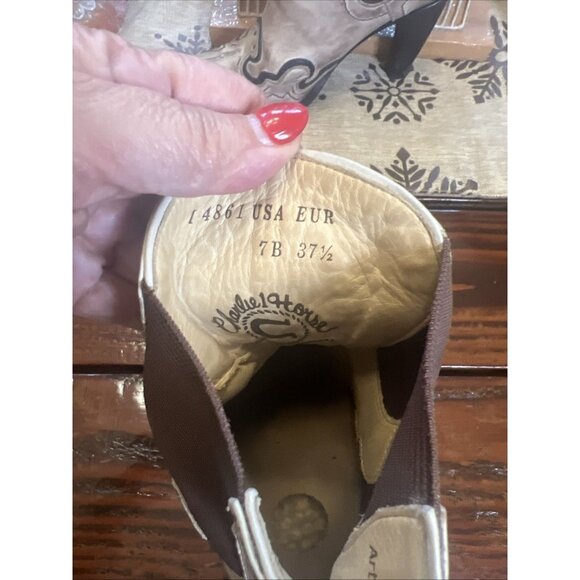 Charlie 1 Horse Heavy Stitched Leather Studded Cowboy Boots, Size 7B - Picture 8 of 13